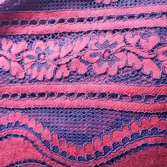 Jealous Tomato Floral Lace Button Closure Cardigan / Cover Up Size Small - Picture 5 of 10